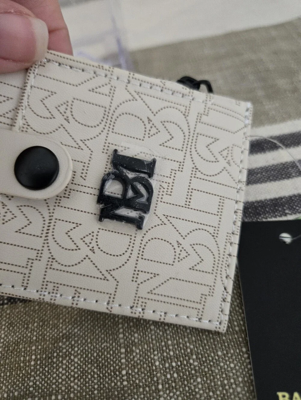 Badgley Mischka NWT Cream Monogram Card Holder